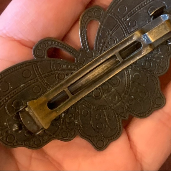 Butterfly barrett - Picture 6 of 8